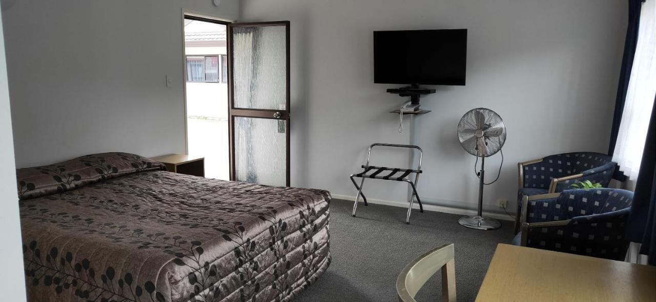 Cypress Court Motel Whangarei Exteriör bild